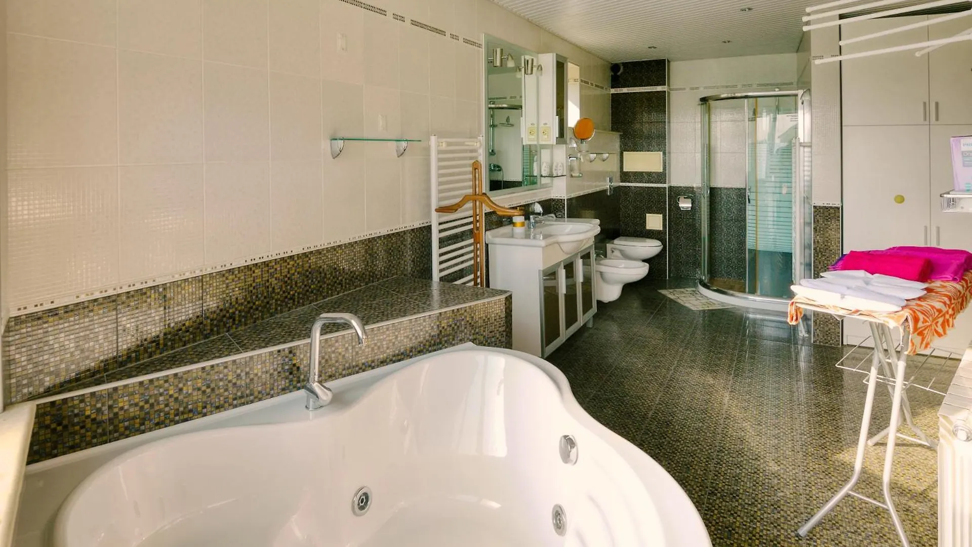 Euxinograd Apartments Варна